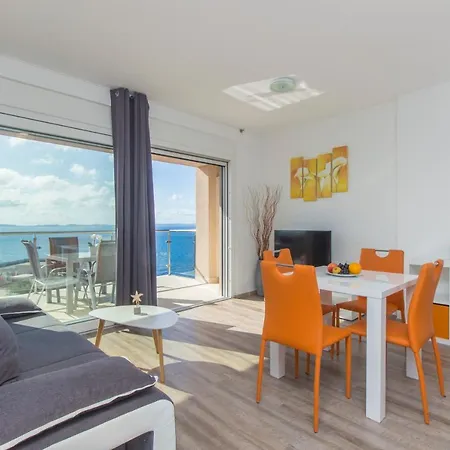 Of Murter, One Bedroom 2 Apartman *
